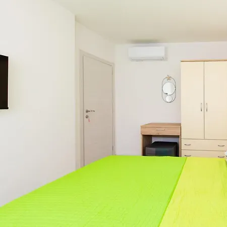 Apartment Ivona U Prizemlju