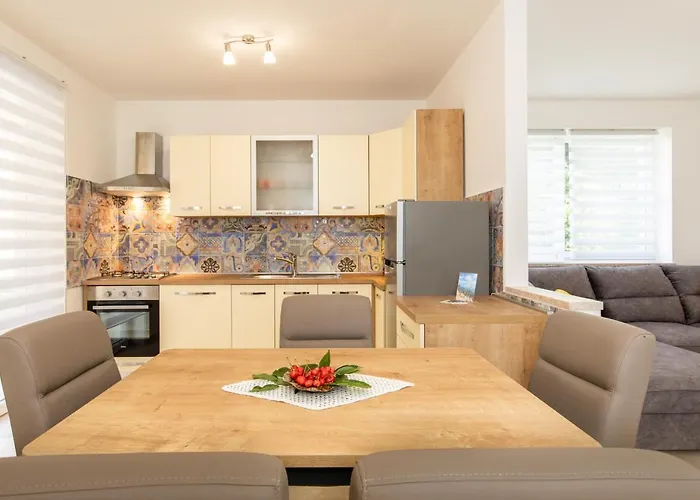 Ivona U Prizemlju Apartman